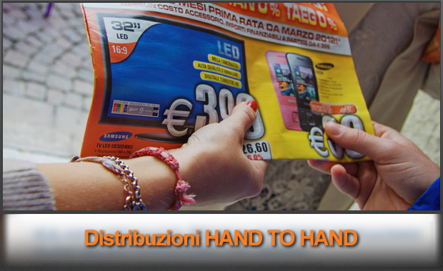 distrbuzione volantini hand to hand